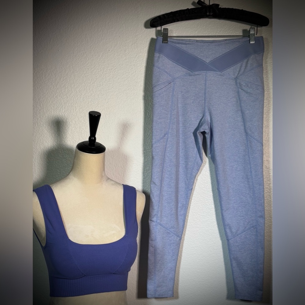 NWOT…FREE PEOPLE MOVEMENT Good Karma Square Neck Bra & FPM Leggings matching set